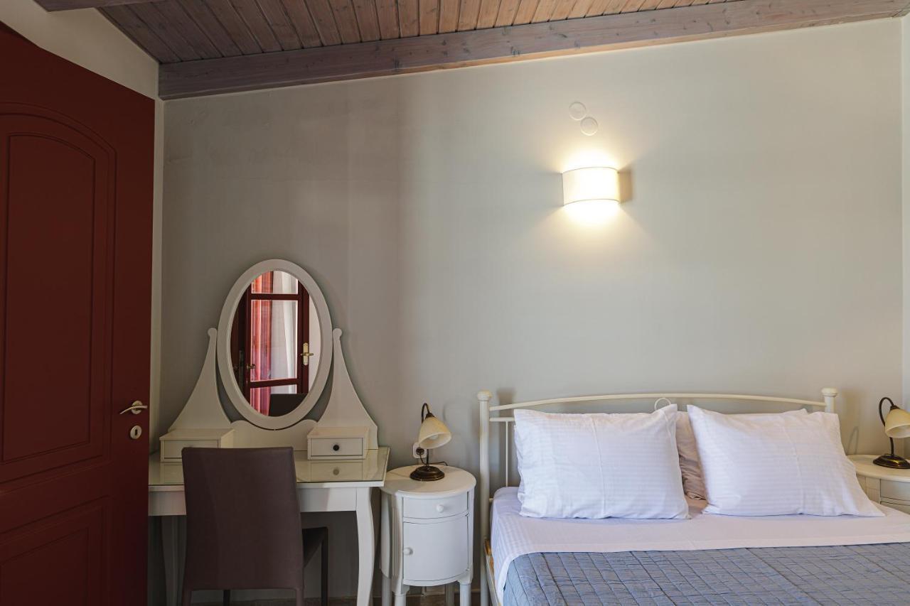 Rizes Studios Rethymno  Екстер'єр фото